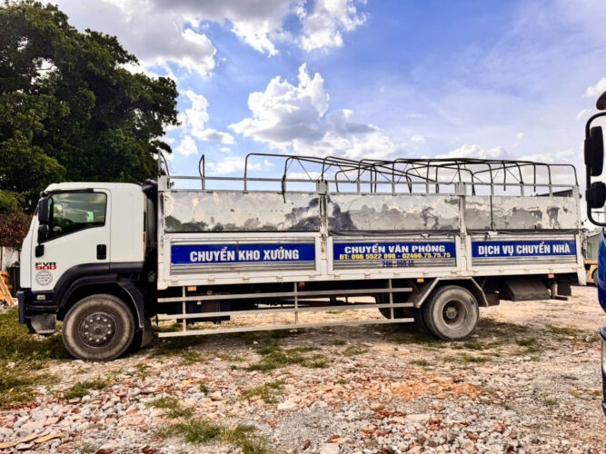 xe chở hàng 15 tấn